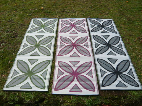 Big Flower Runner Reversed